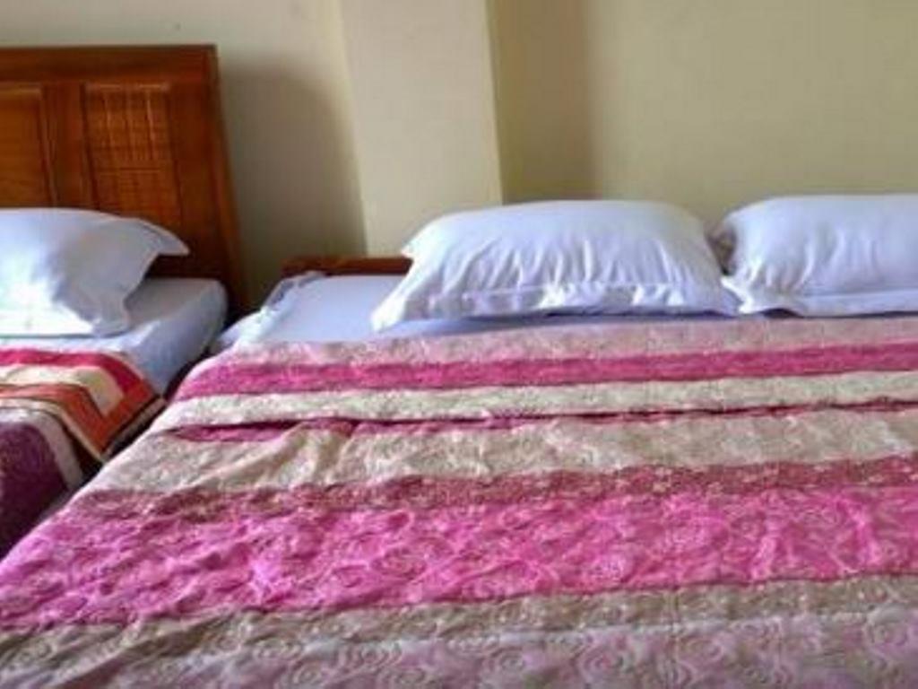Dimpless Homestay Хюэ Экстерьер фото